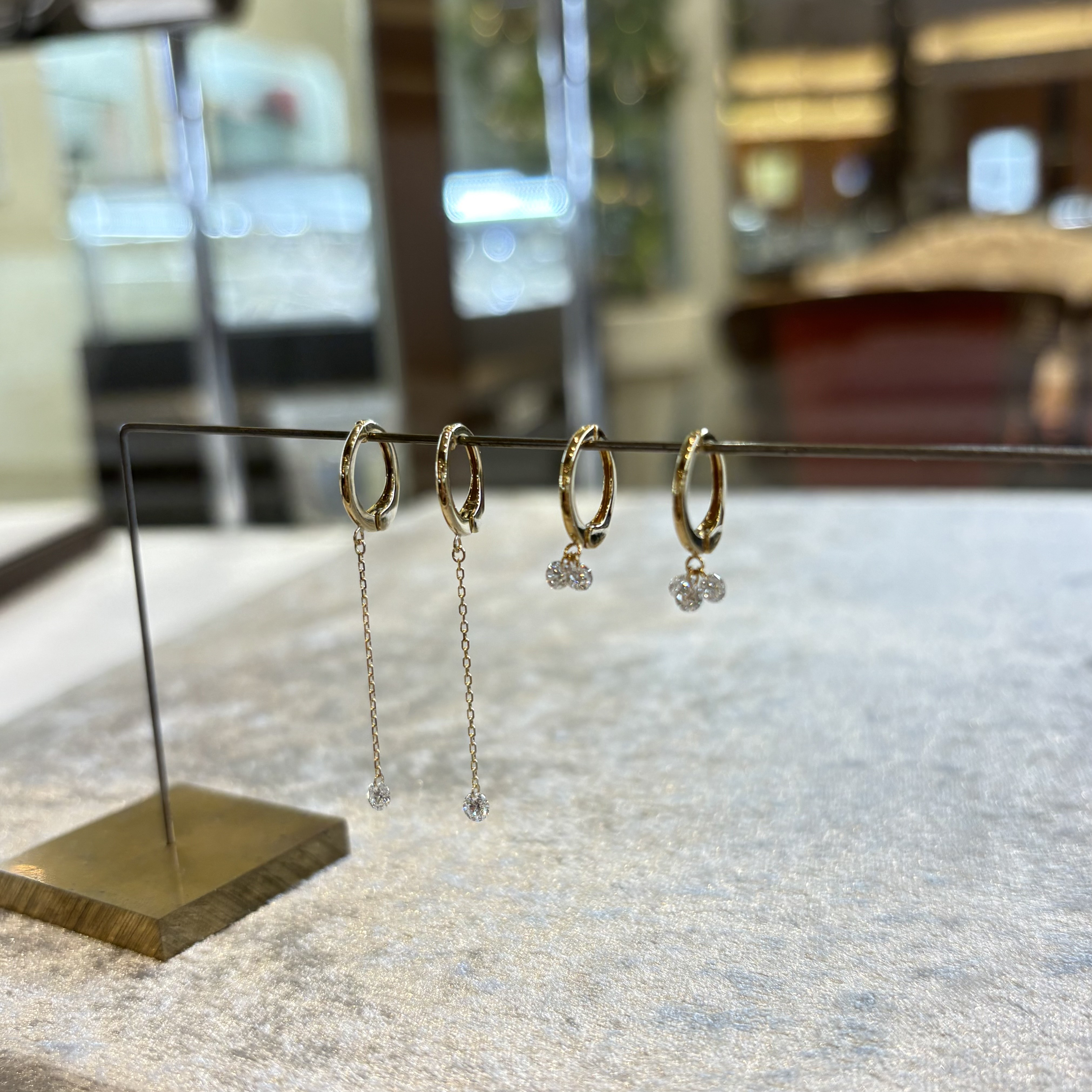 【AbHerÏ】フープイヤリングのご紹介です°˖✧【安心堂富士店】