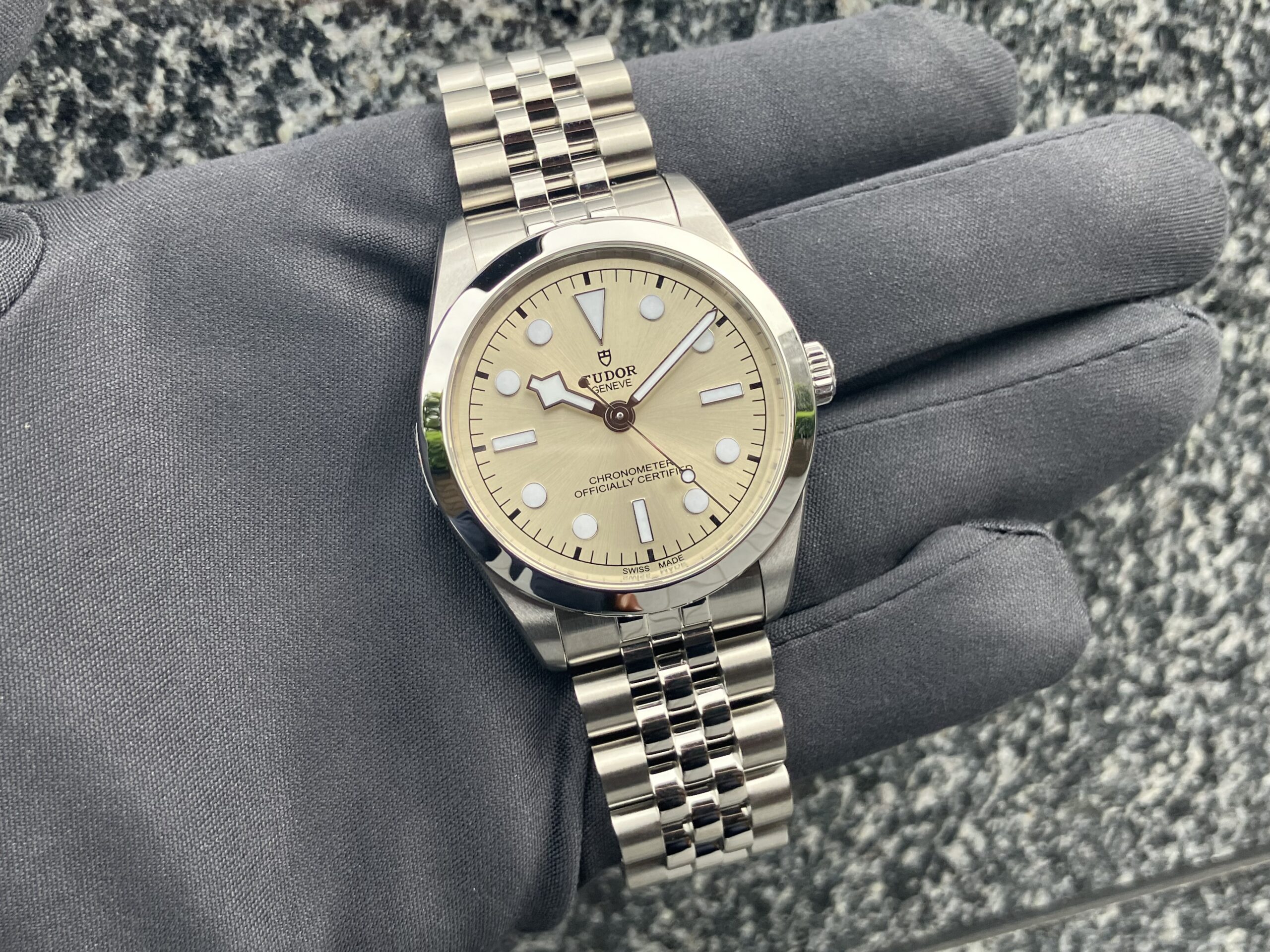 TUDOR】チューダー 5列リンクブレスレットの滑らかさ ブラックベイ 36