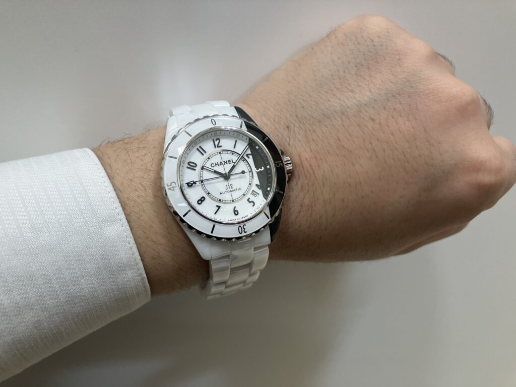 CHANEL(シャネル) 腕時計美品  J12 パラドックス H6515 ボーイズ 38mm/ホワイトセラミック/新型 白×黒 J12 Paradoxe Watch Caliber 12.1, 38 mm - White ceramic | CHANEL