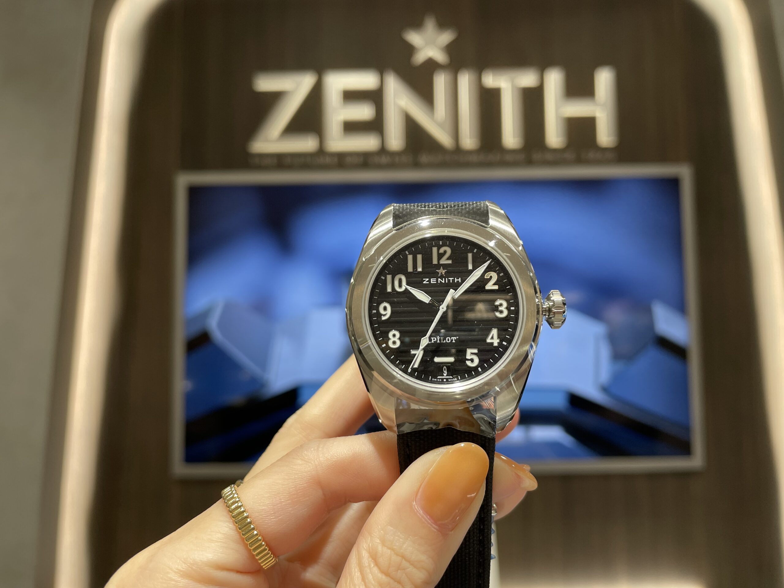 時計 ZENITH】パイロットウォッチ！【ゼニス】03.4000.3620/21.I001
