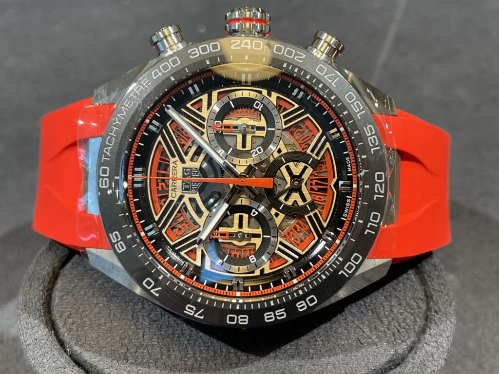 TAGHeuer】赤がクール！【タグ・ホイヤー】CBU2082.FT6275 - ウォッチ