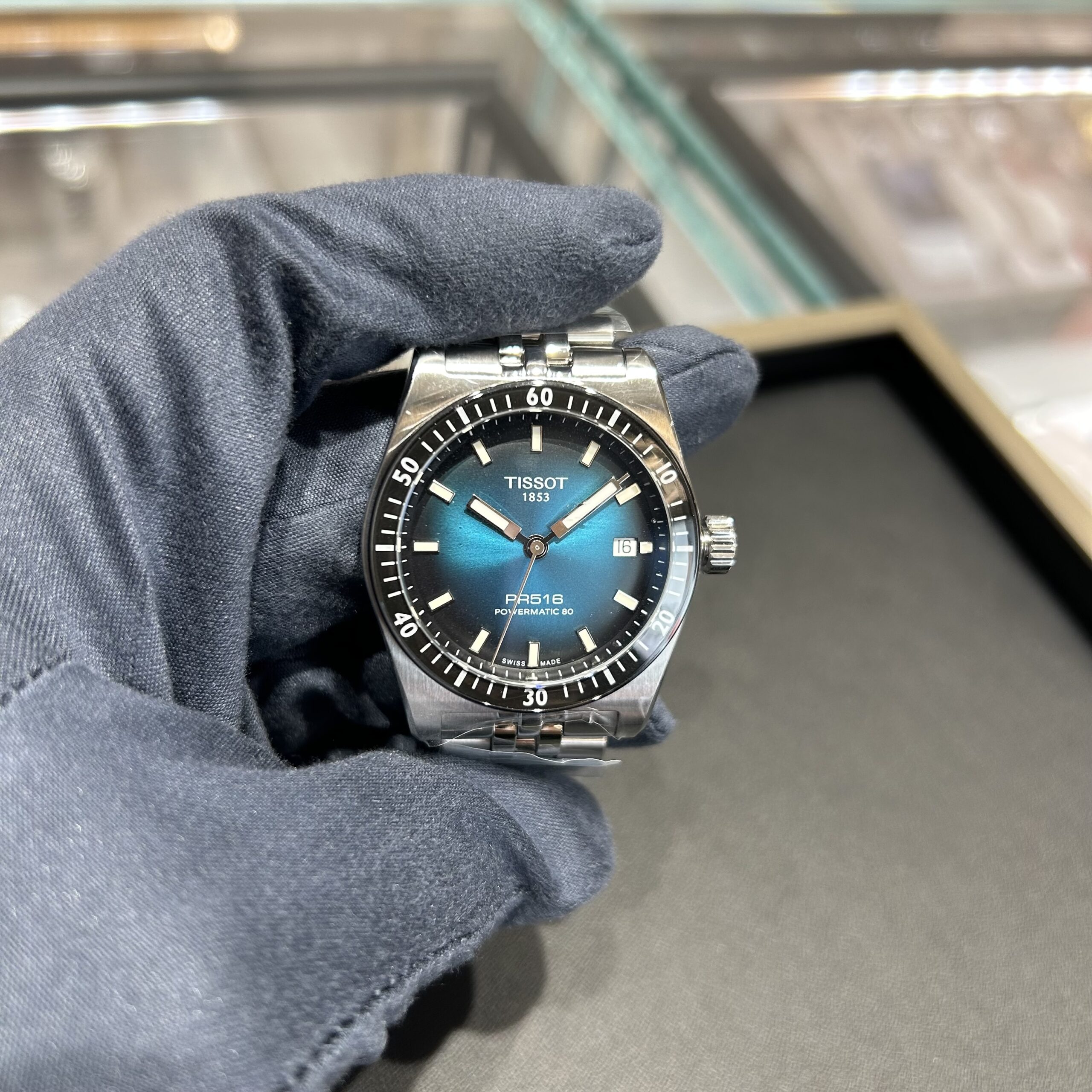 TISSOT】深みのあるブルーが魅せる【ティソ】T149.407.11.041.00