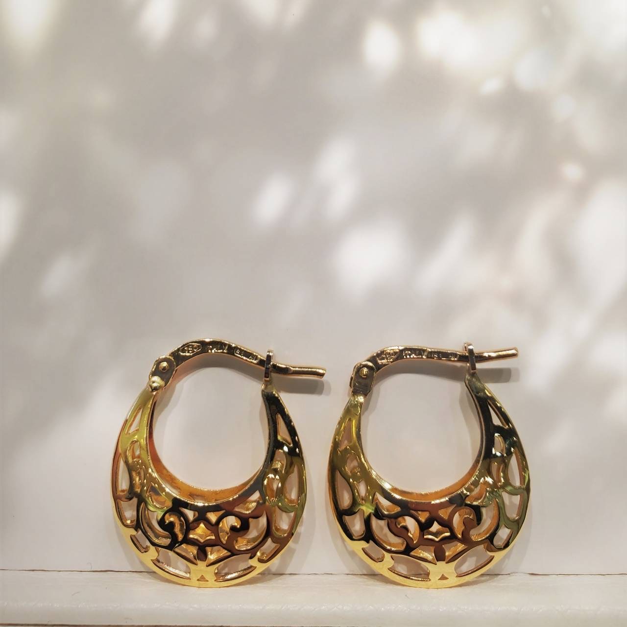 ウノアエレ　K18　ゴールドピアス