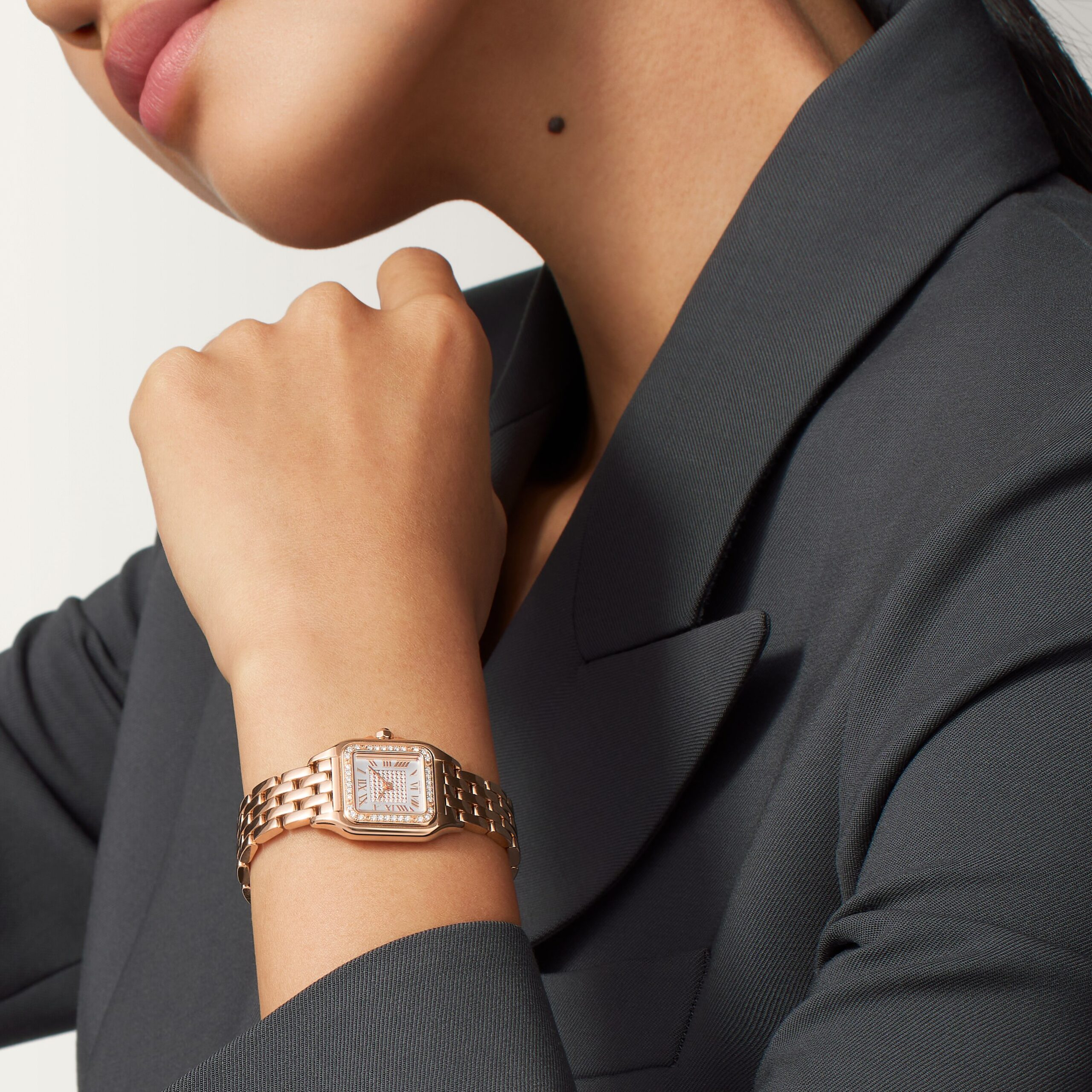 Cartier】文字盤の煌めきが美しいジュエリーウォッチ💎パンテールご