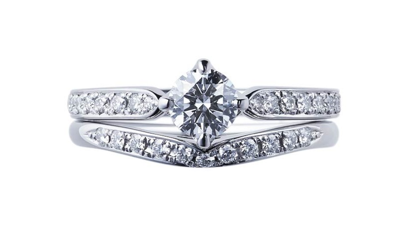 NIWAKAのセットリング婚約指輪「睡蓮」メレありと結婚指輪「睡蓮」メレありの重ねづけ