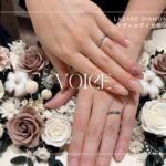 安心堂静岡本店でラザールダイヤモンドの結婚指輪「アプローズ」を購入したお客様の着用画像TOP TOP用